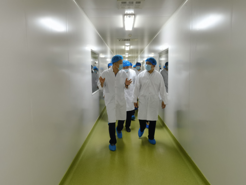 石家庄市常委、正定县委书记王俊红莅临橡一视察指导工作(图3)